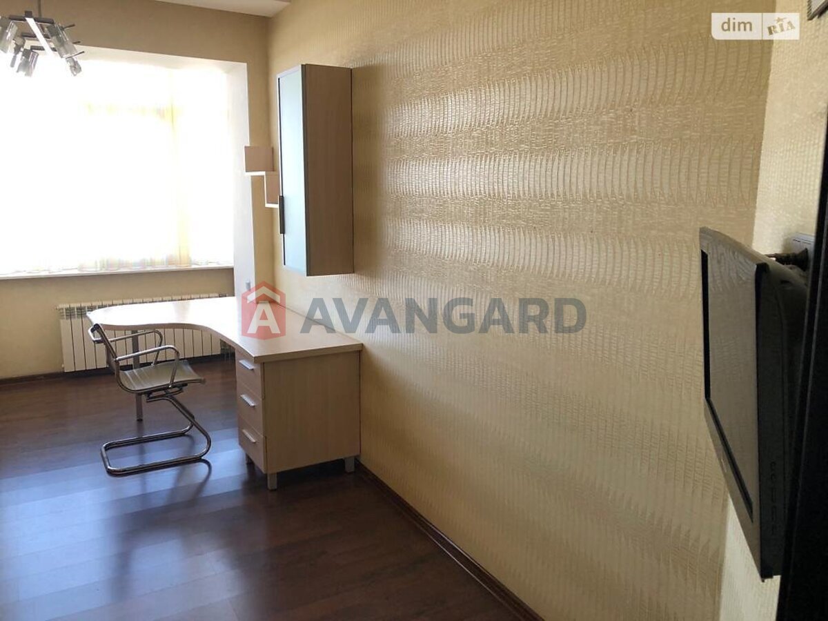 3 ��. ��������, 115/100/12 ��. �., 7/9 ������ ���� 12