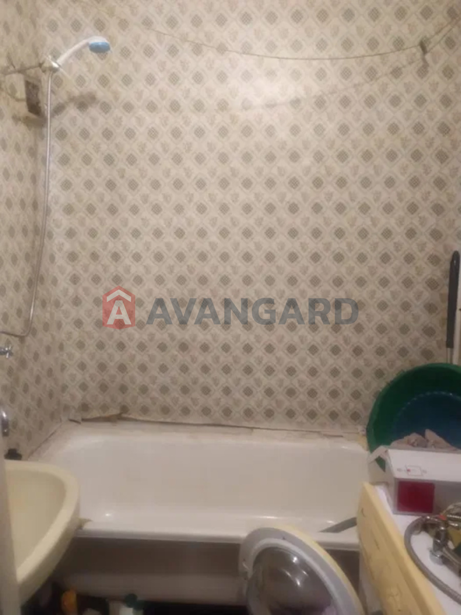 1 . , 40/-/8 . ., 7/9   4