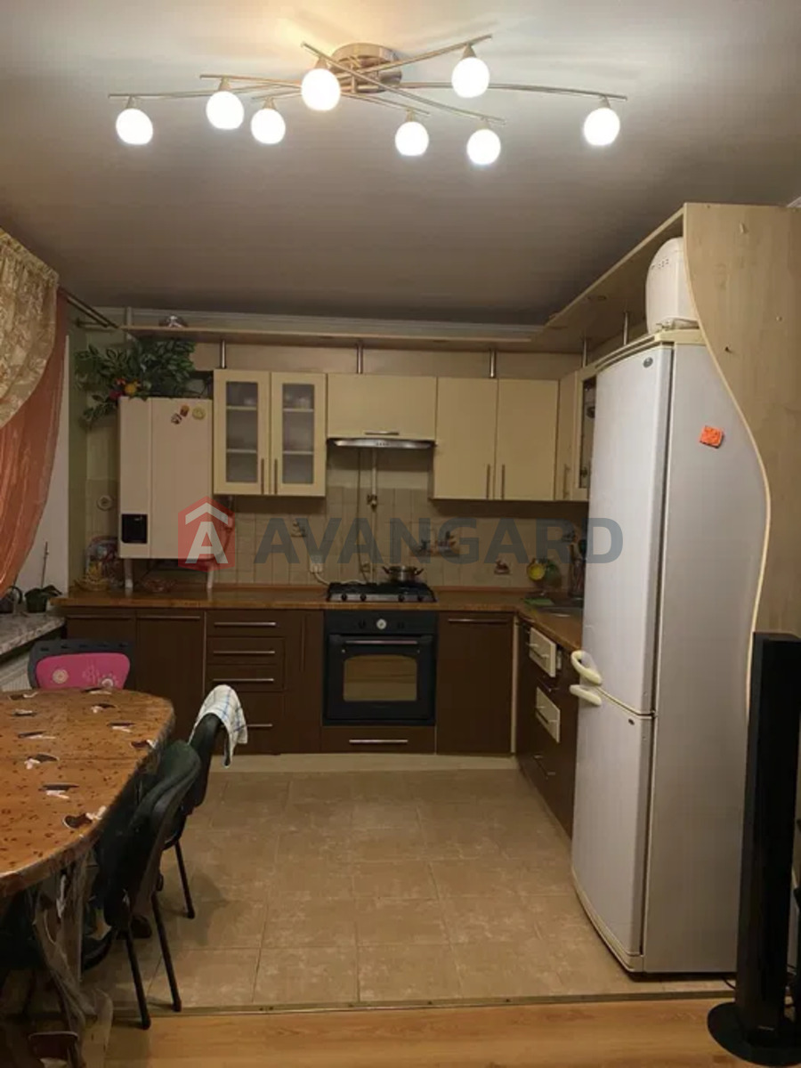 3 ��. ��������, 65/-/7 ��. �., 1/5 ������ ���� 2