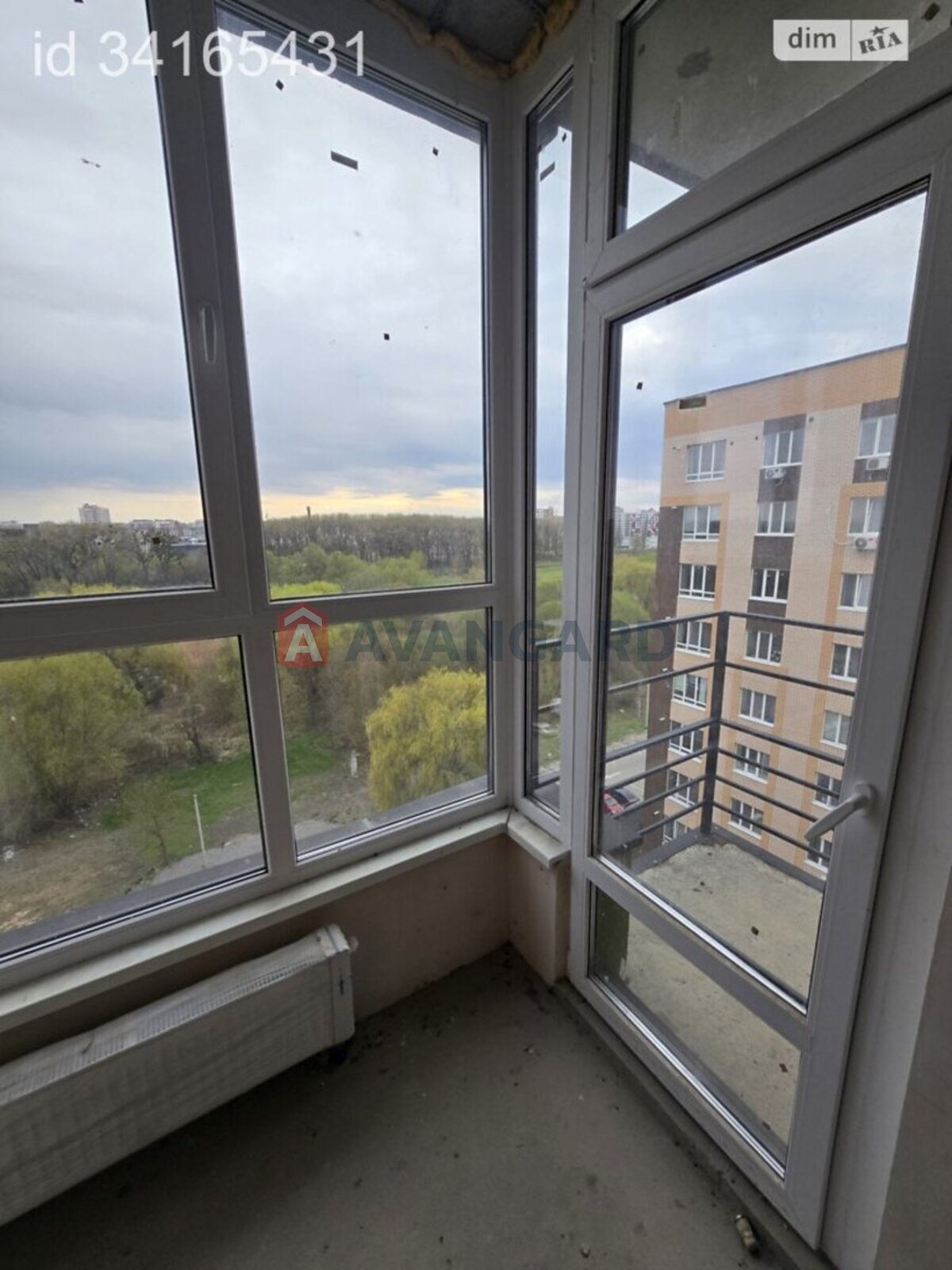 3 ��. ��������, 103/60/18 ��. �., 9/9 ������ ���� 14