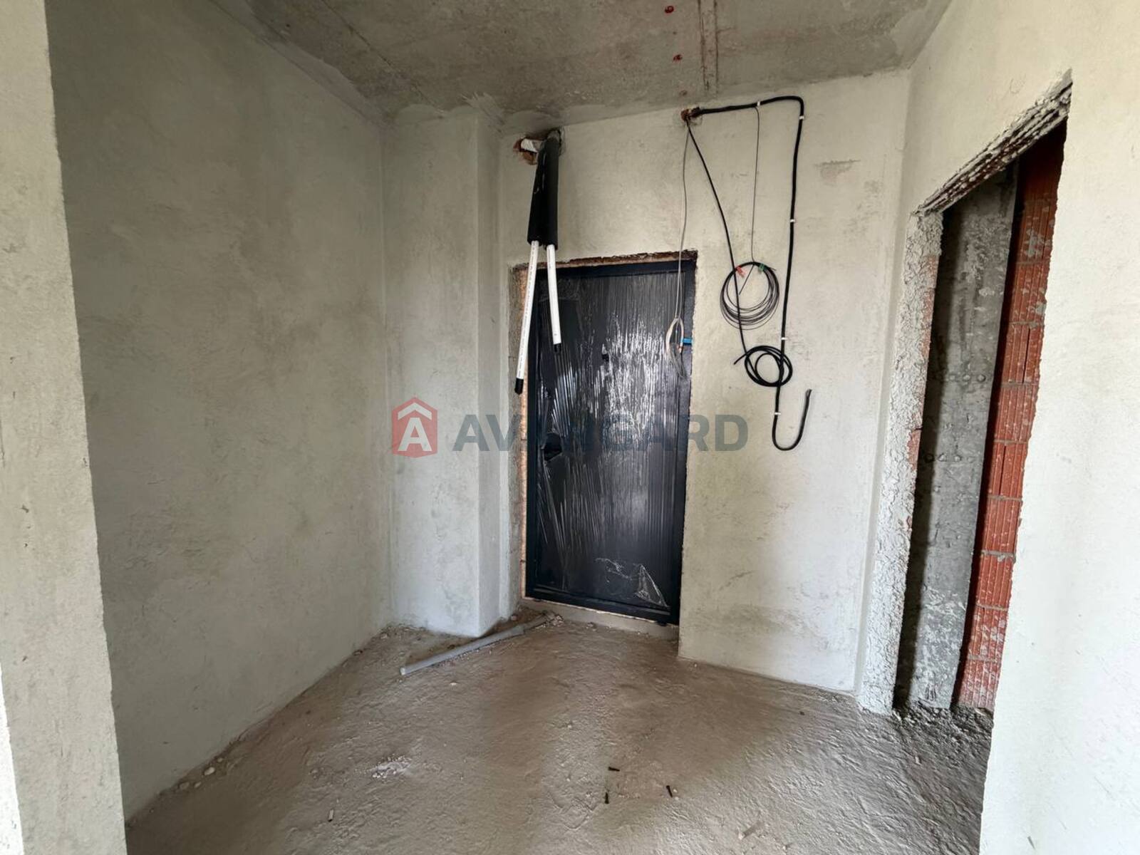 2 ����. ��������, 71/-/15 ��. �., 8/15 ���� ���� 5