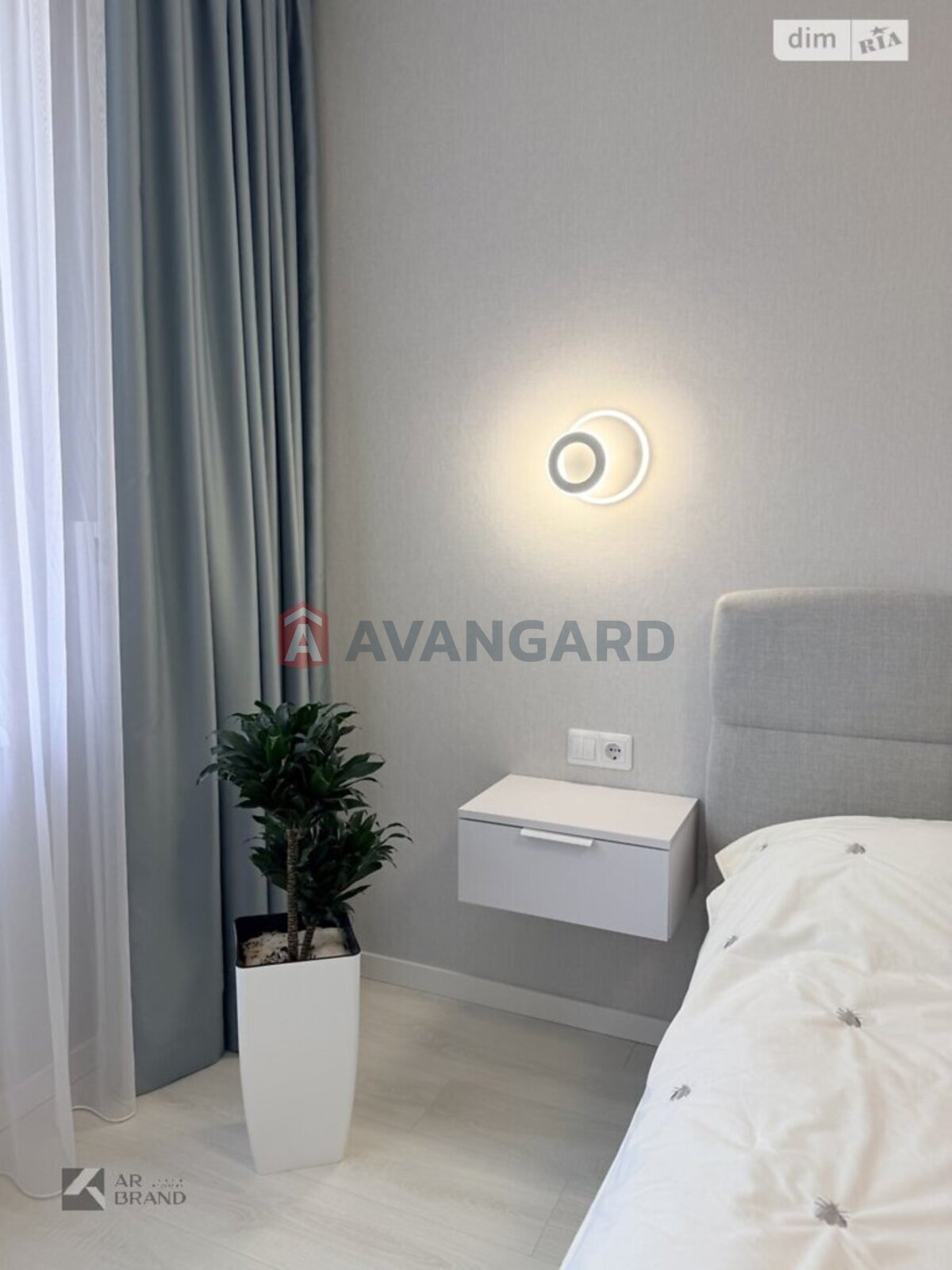 2 ��. ��������, 73/43/12 ��. �., 15/16 ������ ���� 15