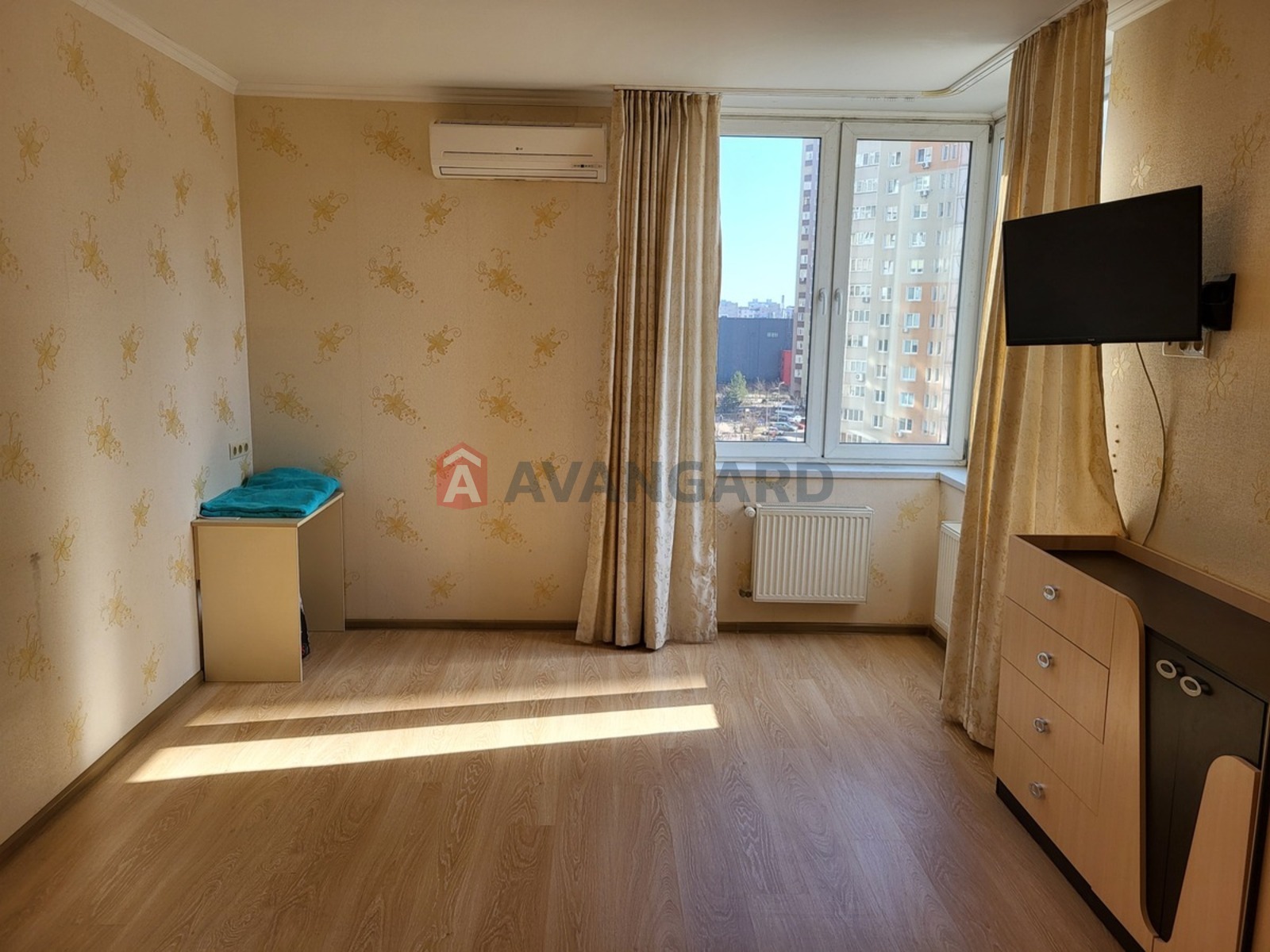 1 ��. ��������, 46/19/10 ��. �., 8/24 ������ ���� 2