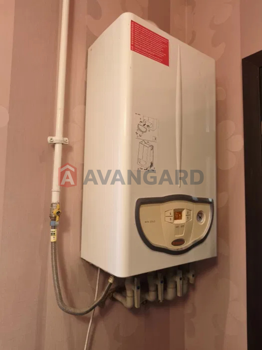 4 ��. ��������, 95/-/9 ��. �., 3/5 ������ ���� 23