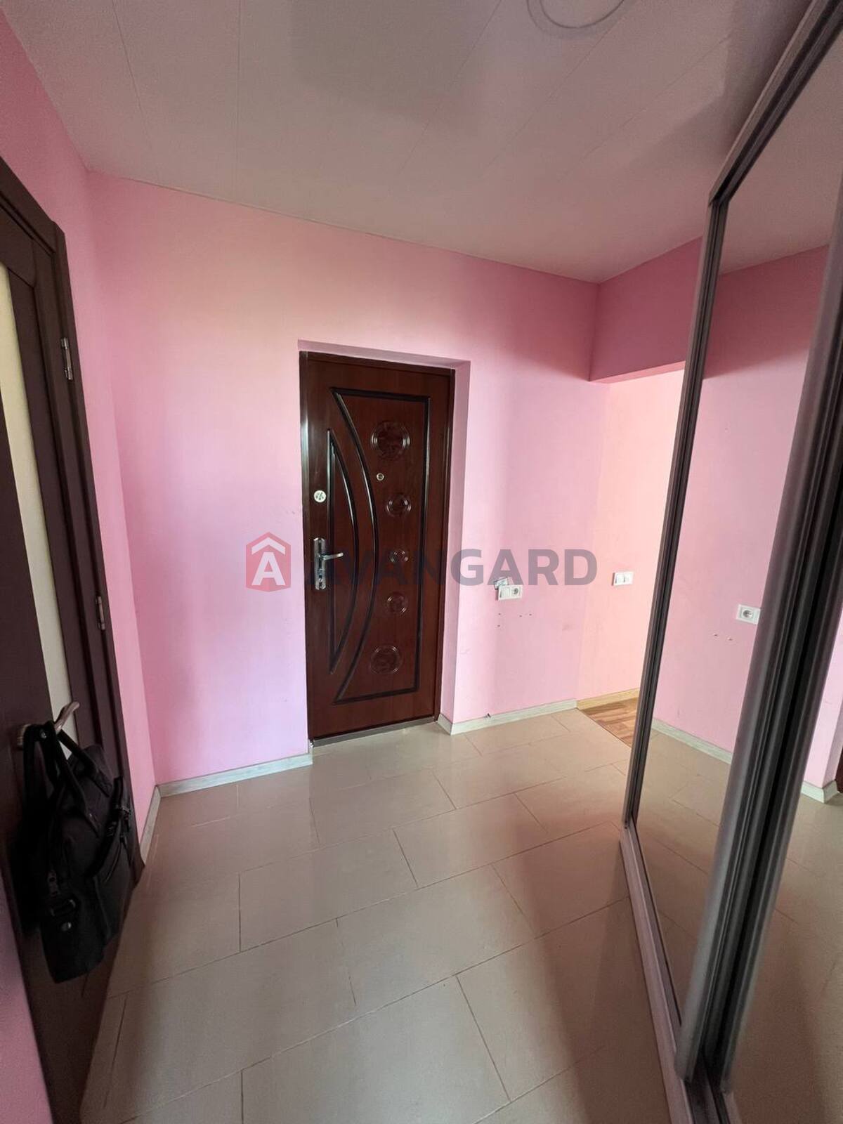 1 ��. ��������, 41/20/9 ��. �., 5/9 ������ ���� 7