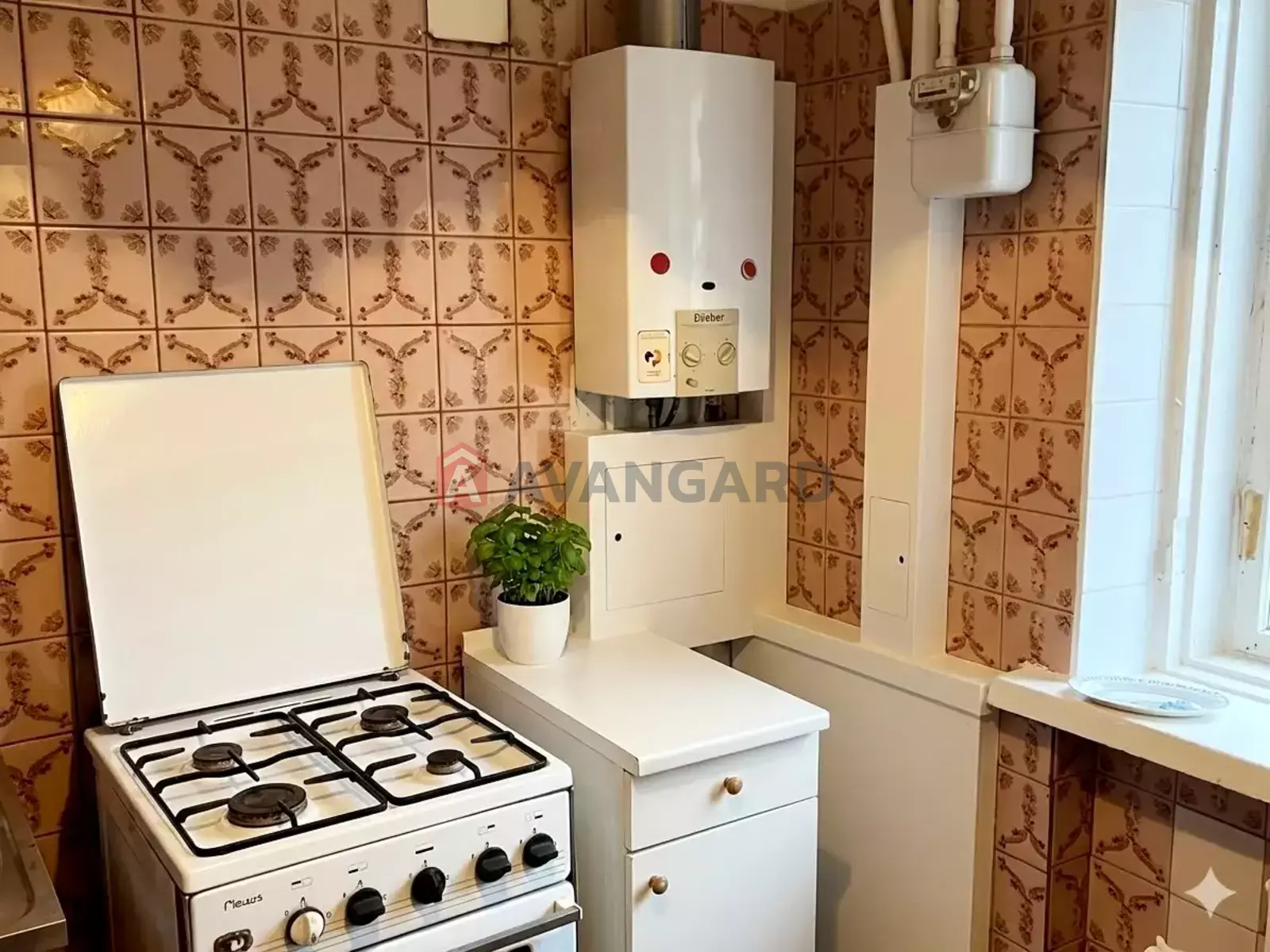 2 ��. ��������, 43,5/28/5,5 ��. �., 3/5 ������ ���� 13