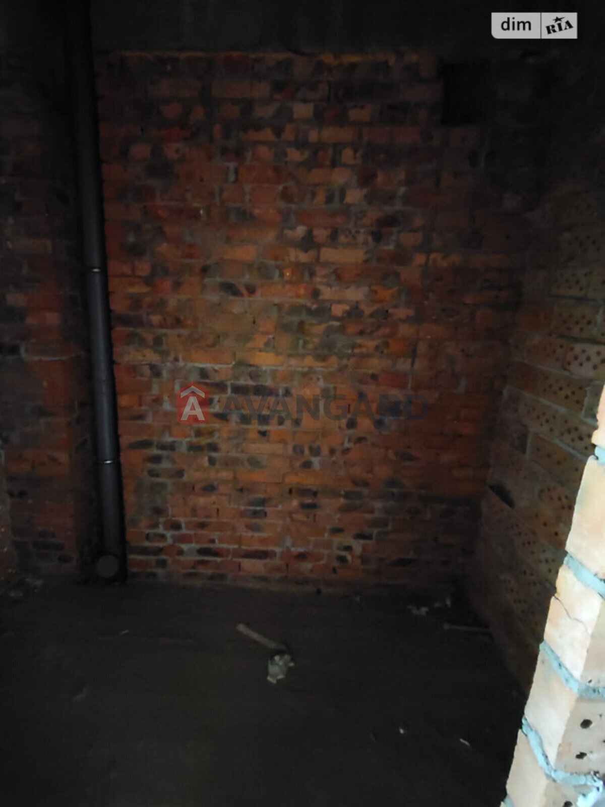 1 ��. ��������, 49/-/- ��. �., 9/11 ������ ���� 12