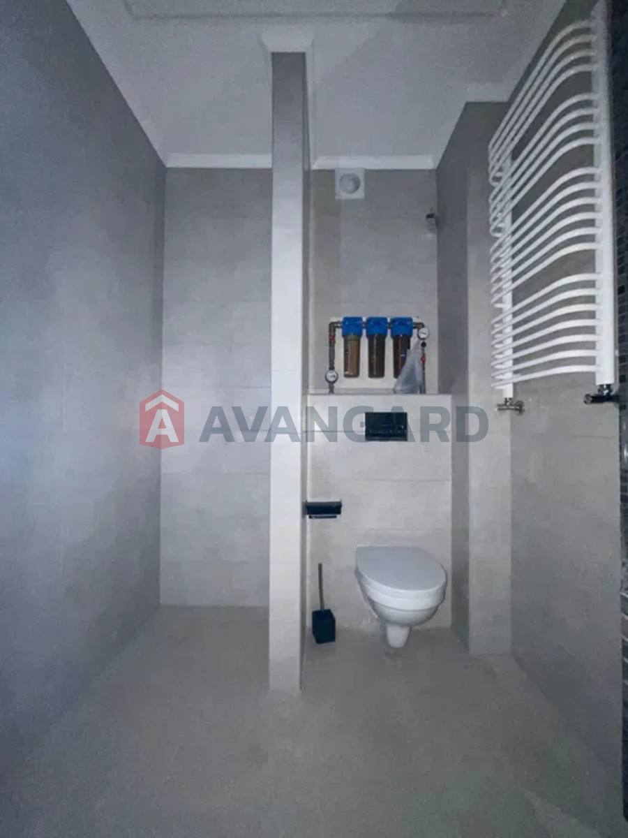 2 ��. ��������, 67/-/15 ��. �., 3/10 ������ ���� 15