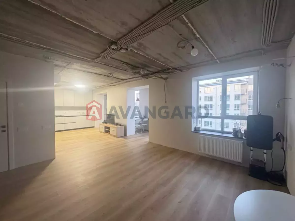 3 ��. ��������, 67/-/- ��. �., 8/10 ������ ���� 5