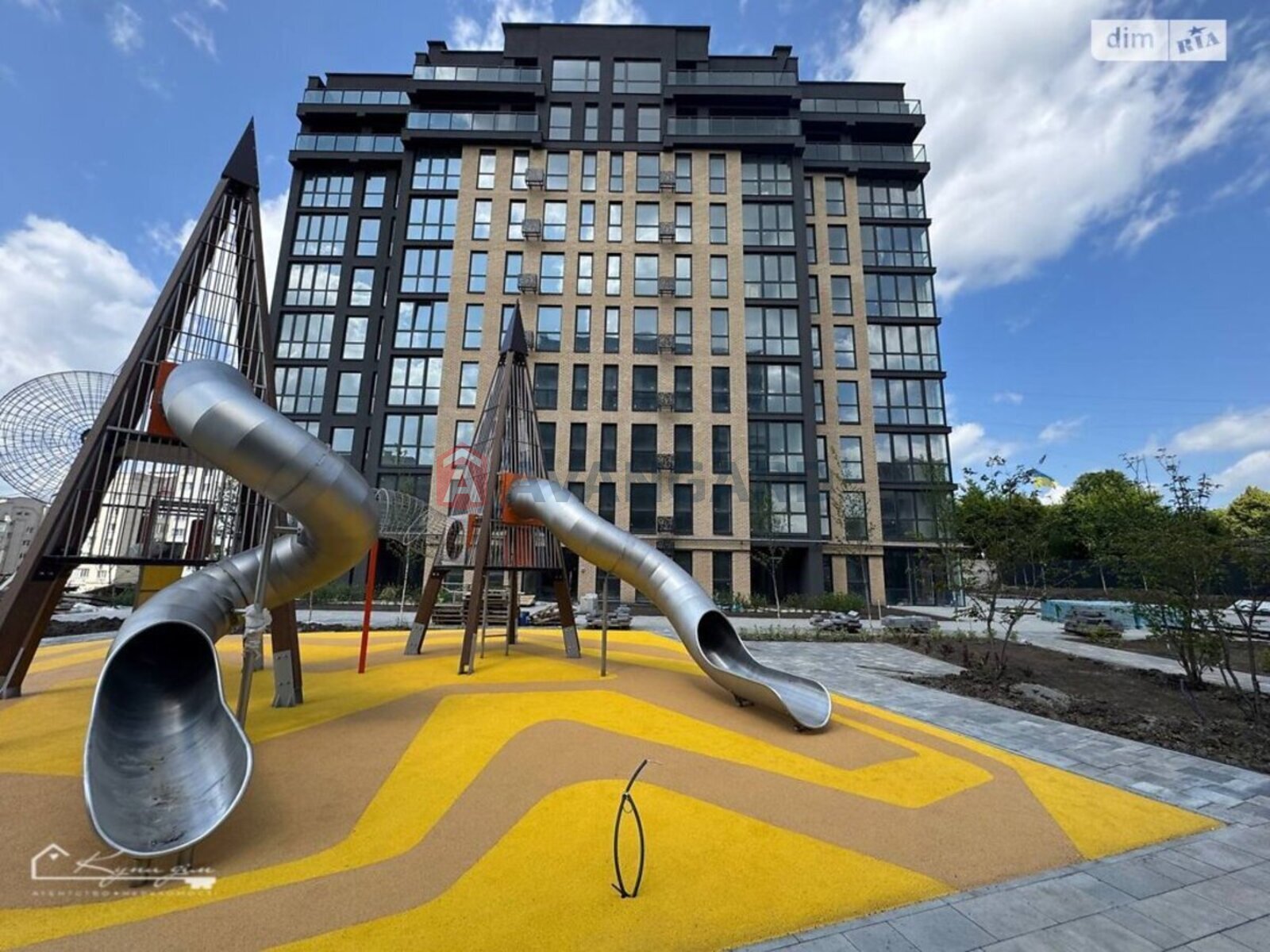 2 ��. ��������, 68/49/14 ��. �., 8/10 ������ ���� 1