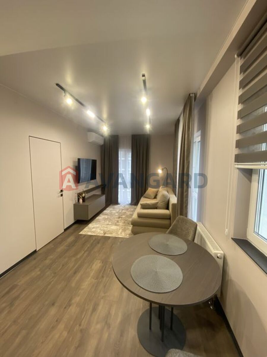 1 . , 41/-/20 . ., 10/21   5