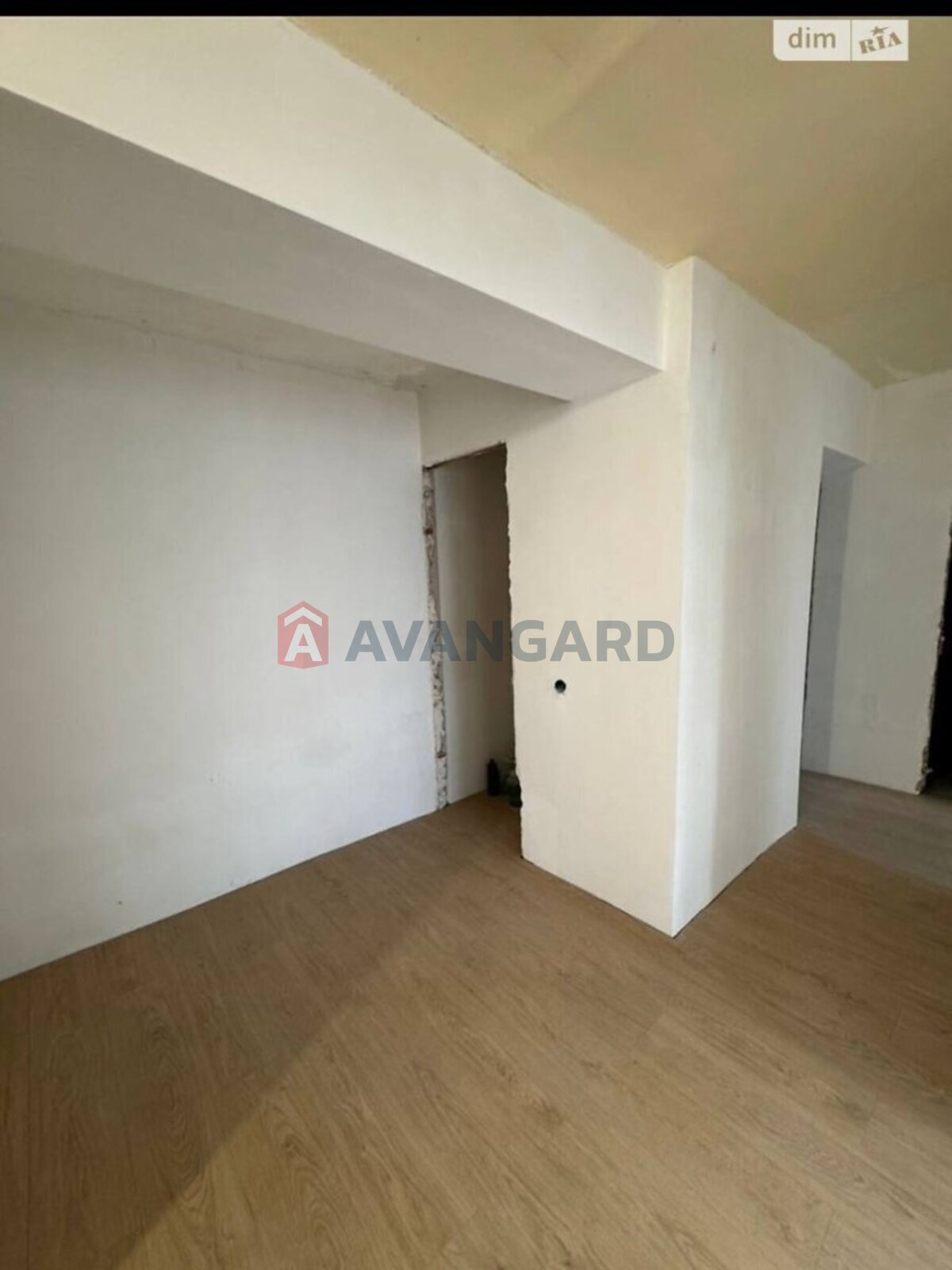 3 ��. ��������, 70/38/7 ��. �., 5/9 ������ ���� 9