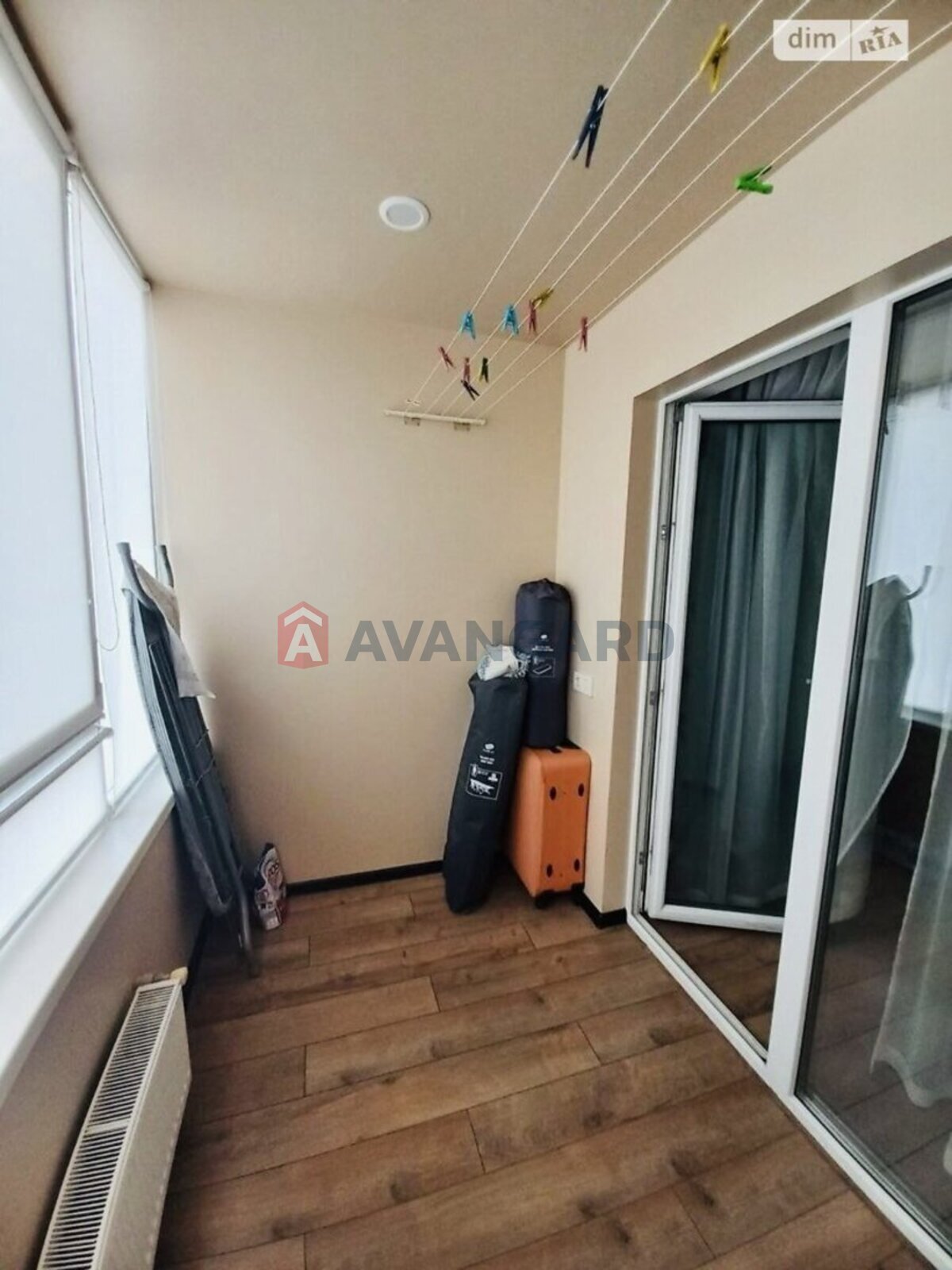 2 ��. ��������, 72/-/16 ��. �., 6/10 ������ ���� 15