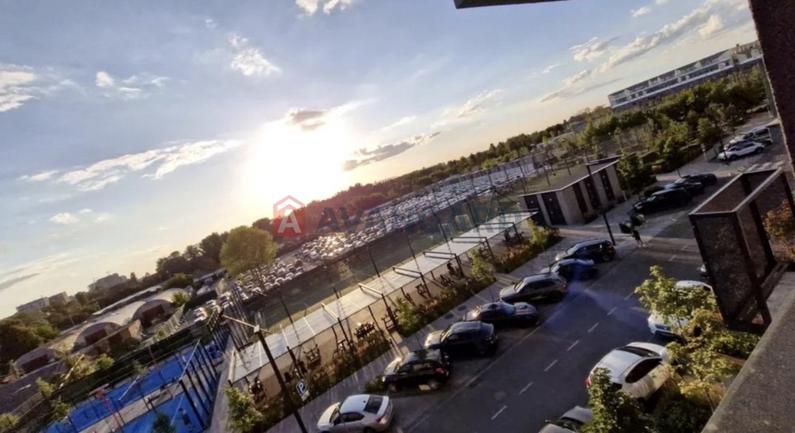 3 ��. ��������, 124/45/29 ��. �., 7/7 ������ ���� 4