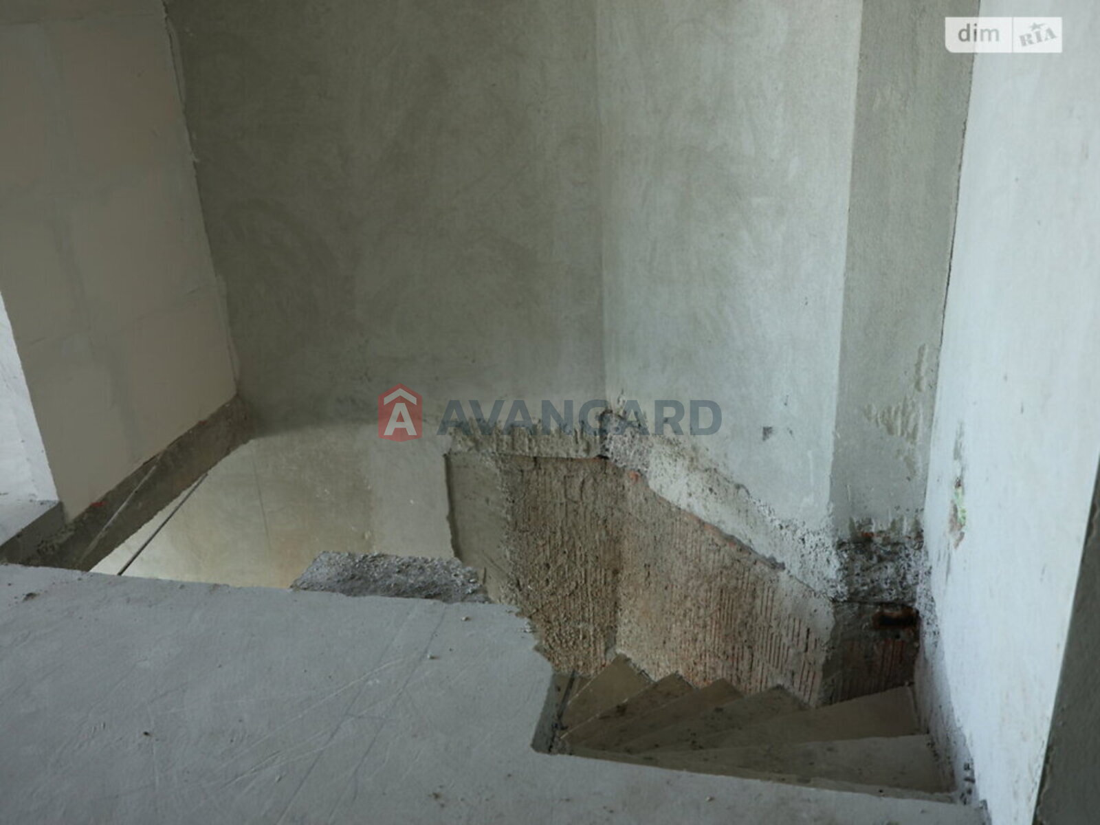 3 ����. ��������, 91/22/34 ��. �., 9/10 ���� ���� 28