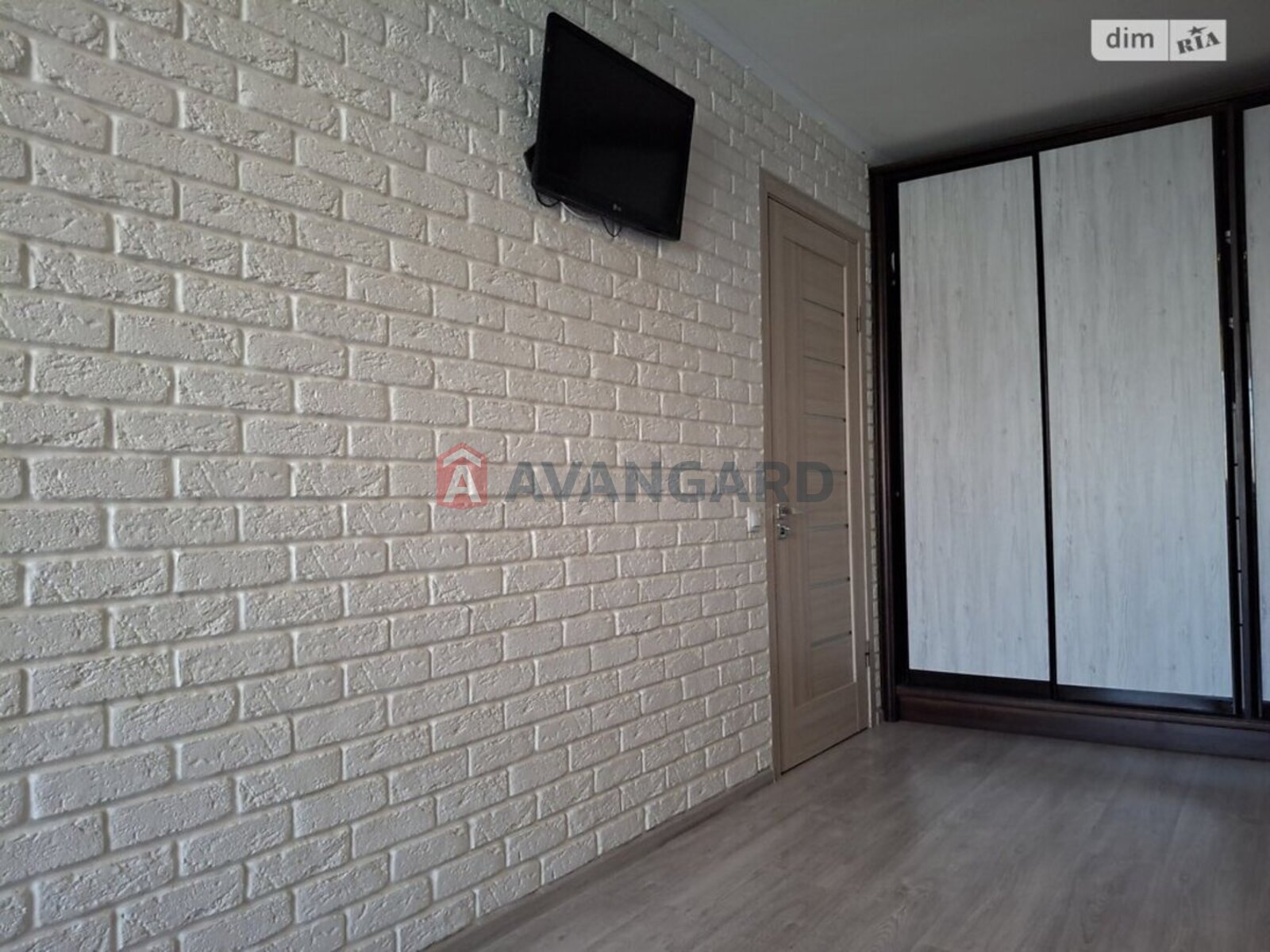 2 ����. ��������, 49/-/20 ��. �., 2/12 ���� ���� 6