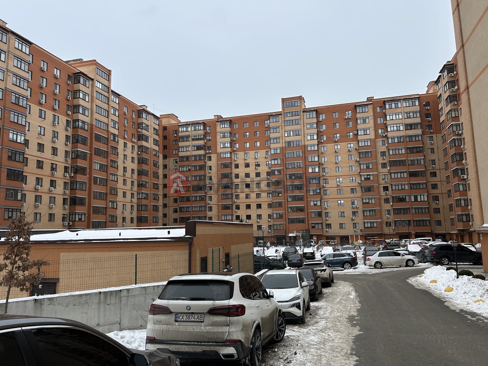 2 ��. ��������, 67,7/33,5/18,9 ��. �., 10/12 ������ ���� 22