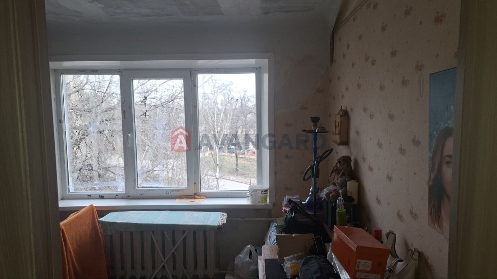 3 ����. ��������, 54/-/18 ��. �., 5/5 ���� ���� 14