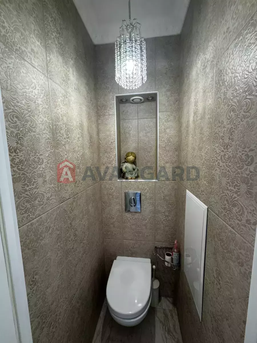 3 ��. ��������, 72/-/- ��. �., 5/10 ������ ���� 5