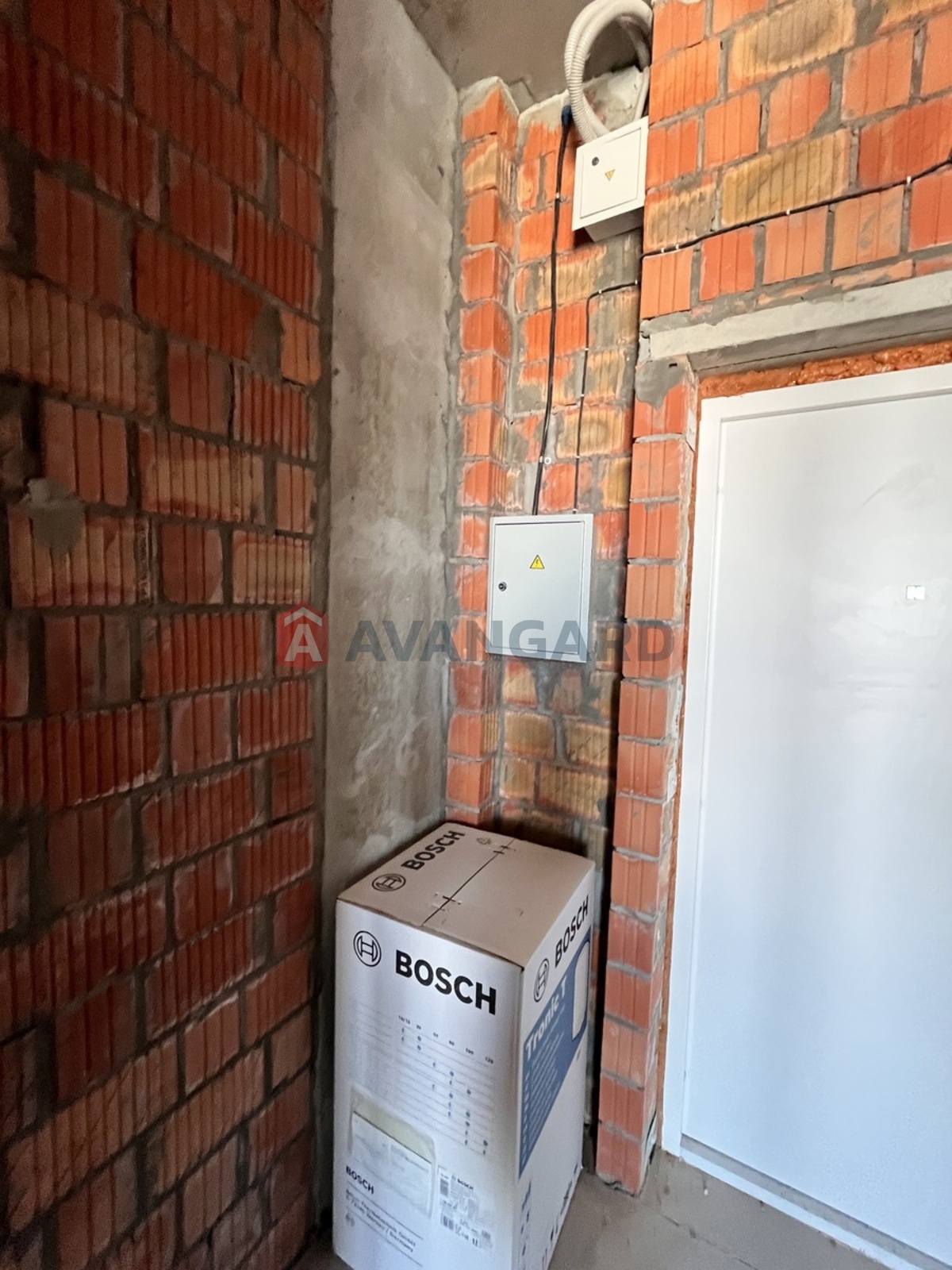 1 ��. ��������, 36/16/8 ��. �., 5/8 ������ ���� 9