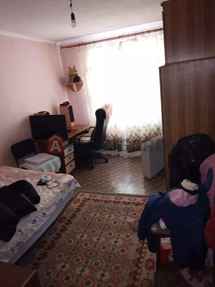 3 ��. ��������, 68/-/8 ��. �., 9/10 ������ ���� 3