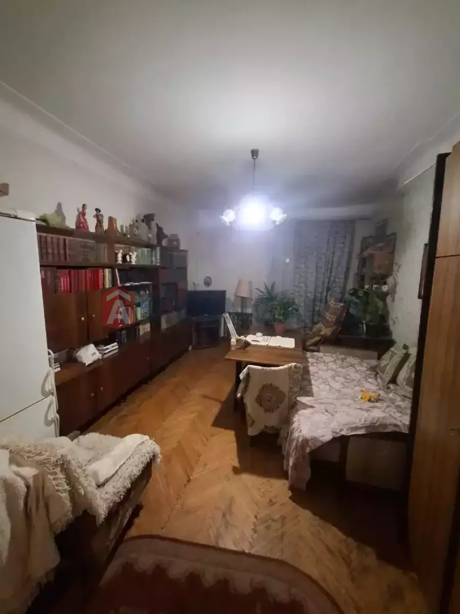 3 ��. ��������, 74/56/7 ��. �., 3/4 ������ ���� 8