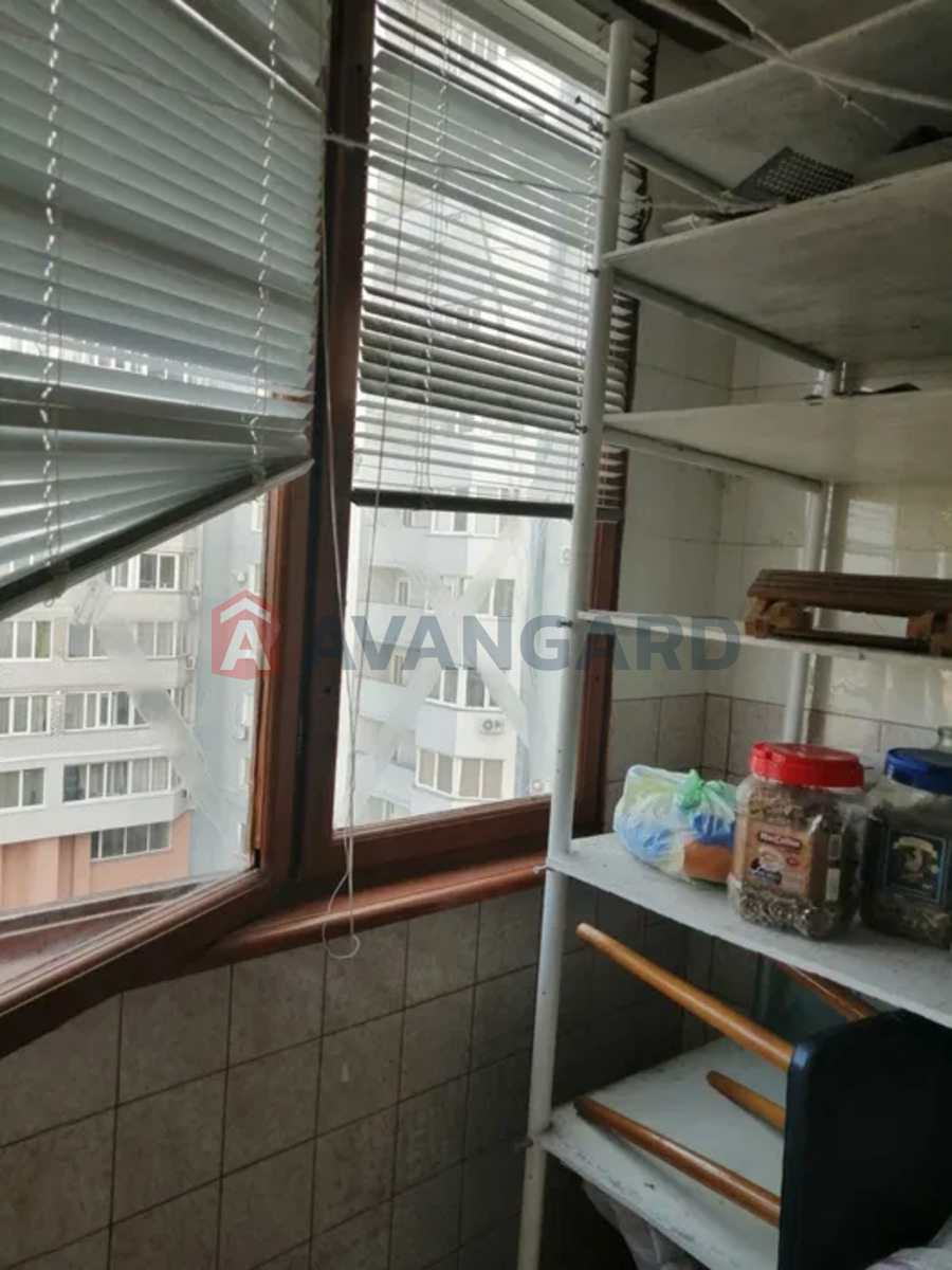 3 . , 67/-/9 . ., 7/10   13