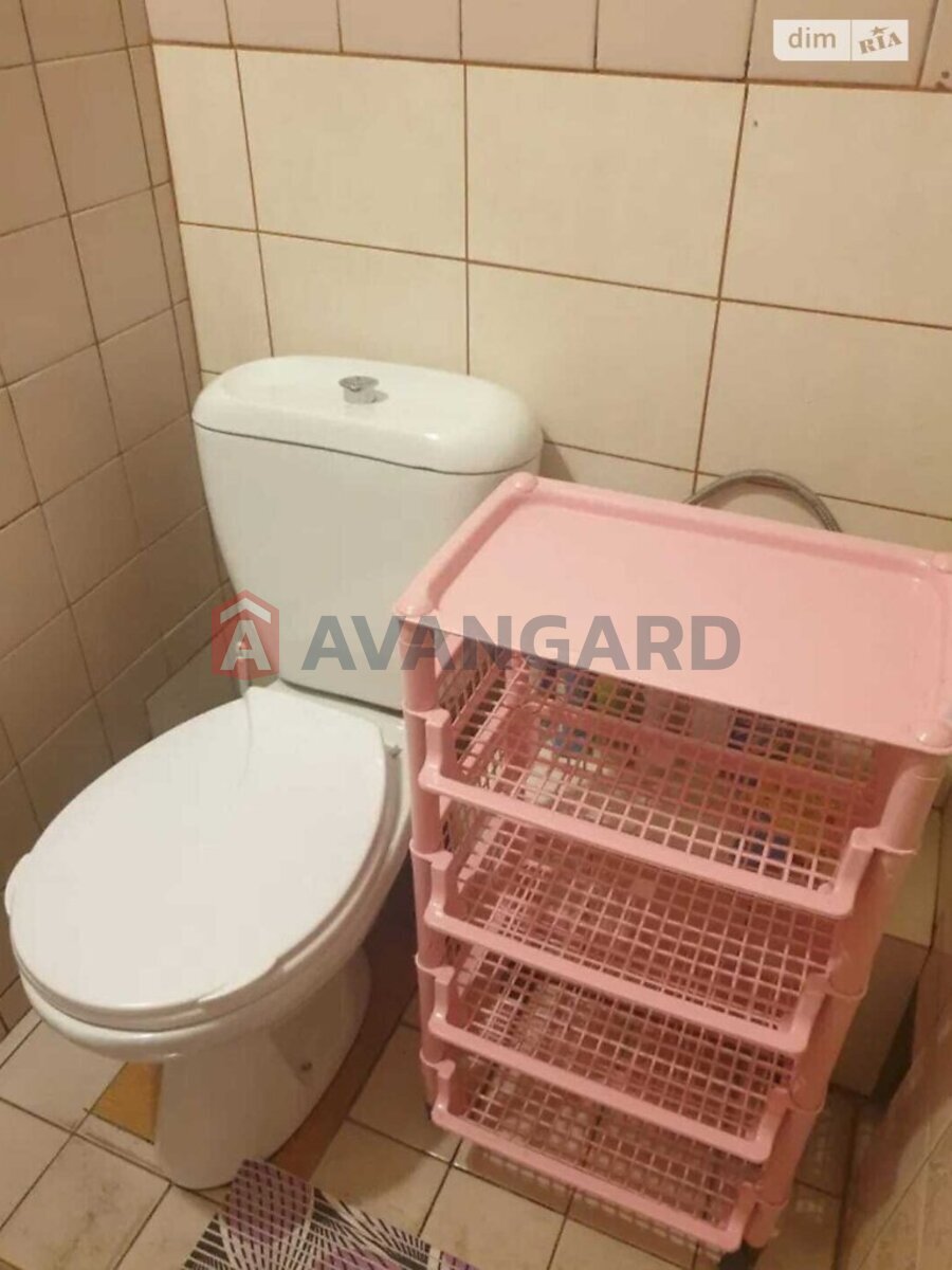 1 ��. ��������, 31/17/7 ��. �., 5/5 ������ ���� 6