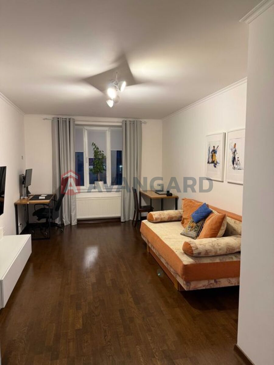 2 . , 70/-/12 . ., 9/9   14