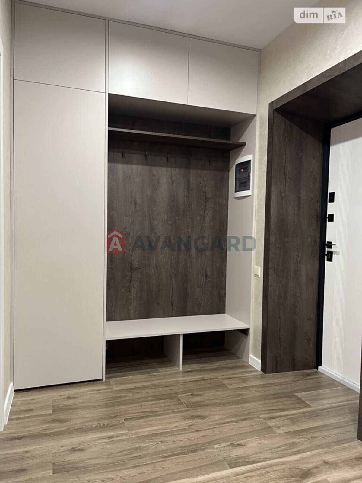 1 ��. ��������, 51/20/20 ��. �., 2/10 ������ ���� 14