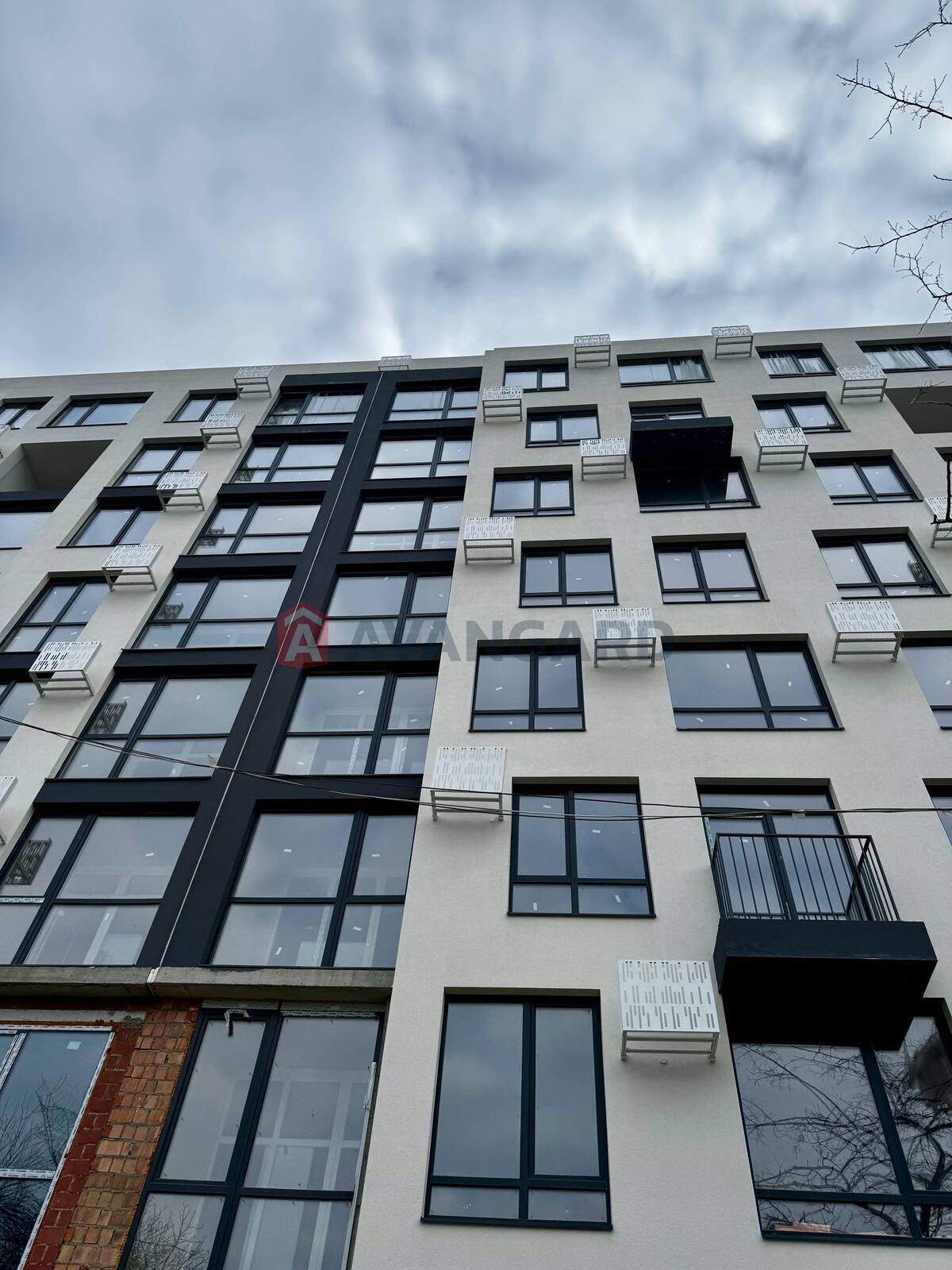 3 ��. ��������, 80,7/42,51/15,45 ��. �., 2/9 ������ ���� 11