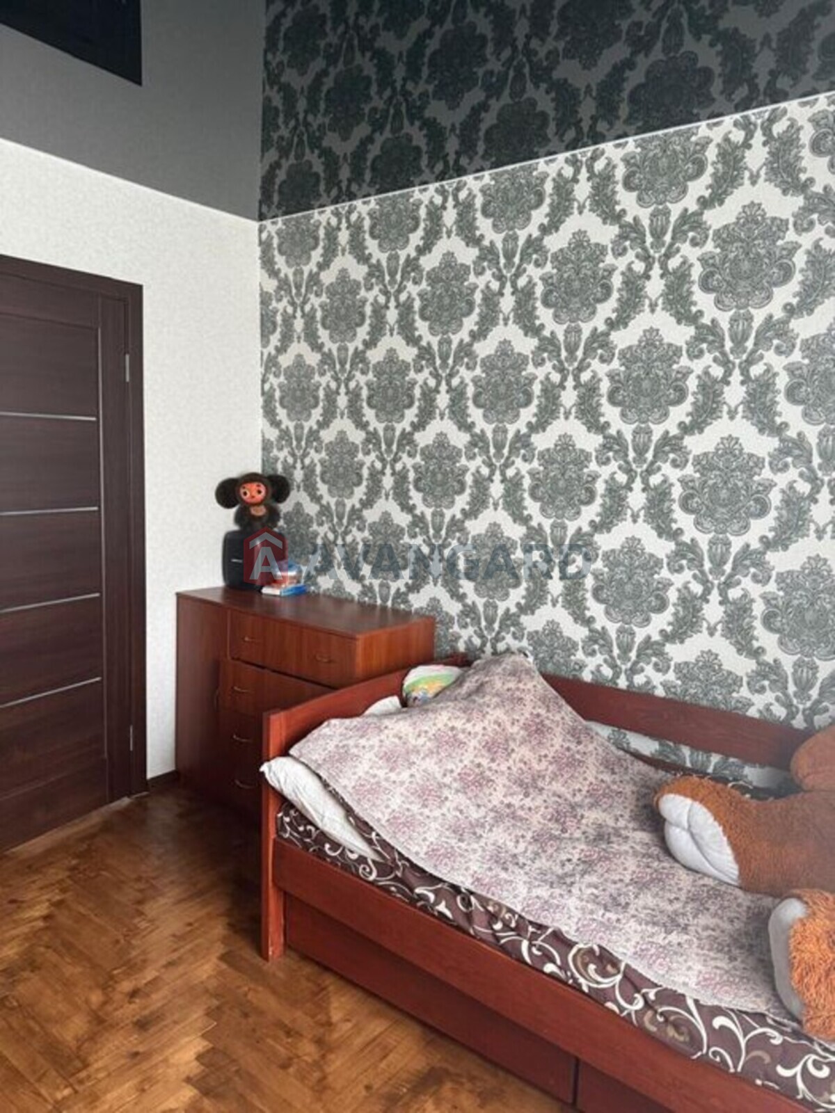 3 ��. ��������, 66/-/7 ��. �., 5/9 ������ ���� 3