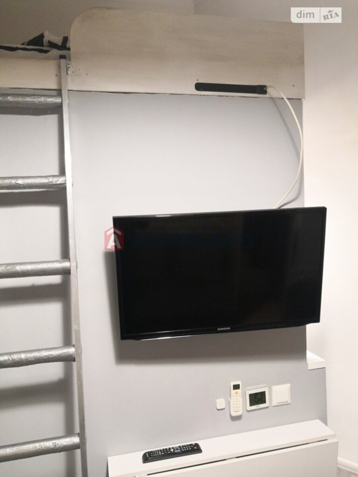 1 . , 12/-/- . ., 1/2   17