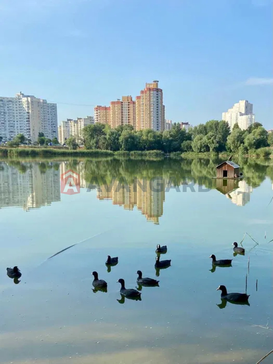 3 ��. ��������, 90/-/16 ��. �., 13/18 ������ ���� 18