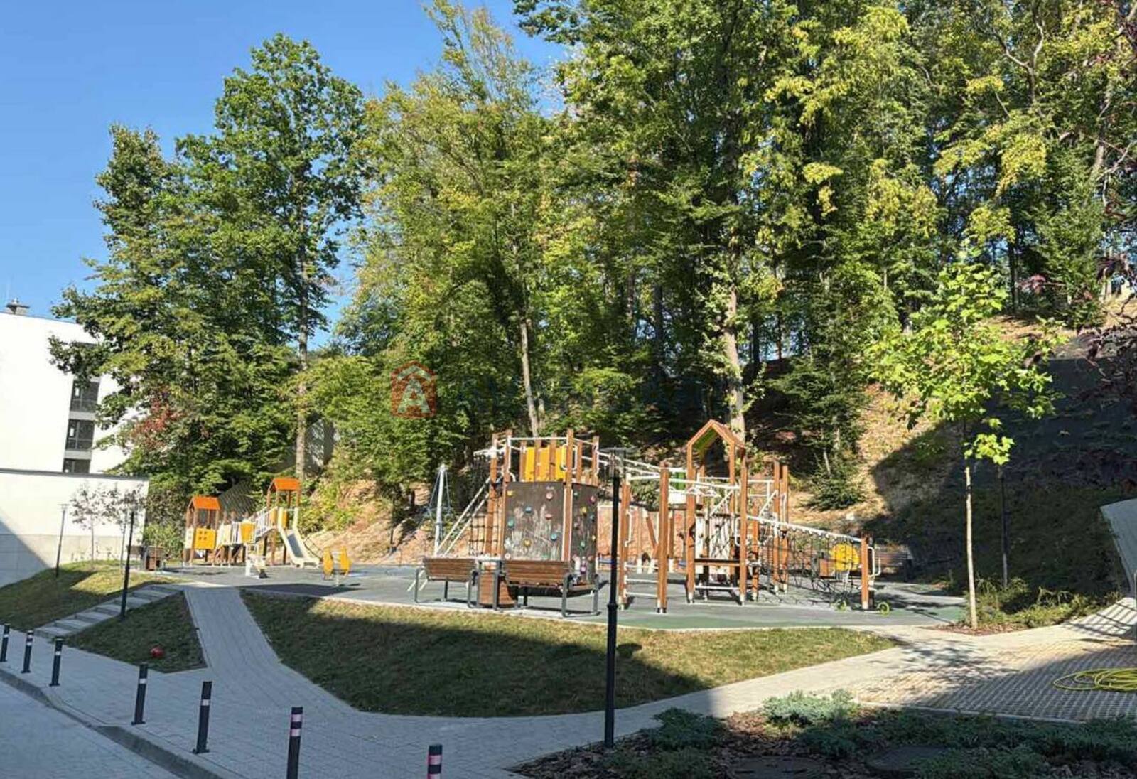 3 . , 76.3/42.2/15.4 . ., 2/5   17