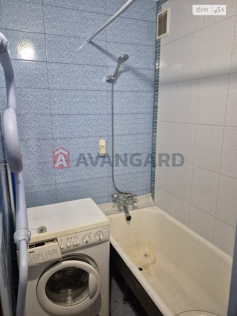 4 ��. ��������, 62/-/6 ��. �., 4/5 ������ ���� 8