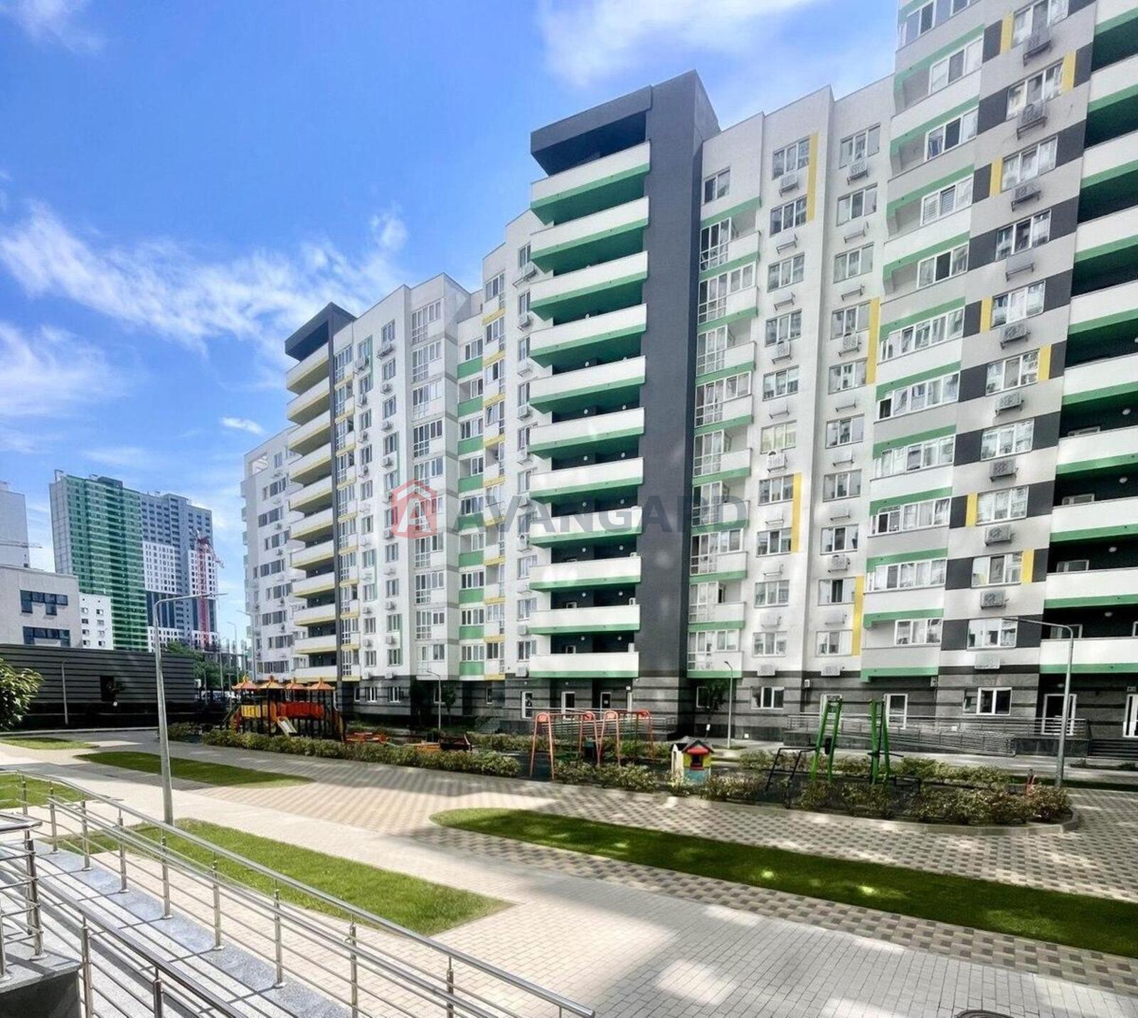 3 ��. ��������, 78/44/11 ��. �., 18/22 ������ ���� 2