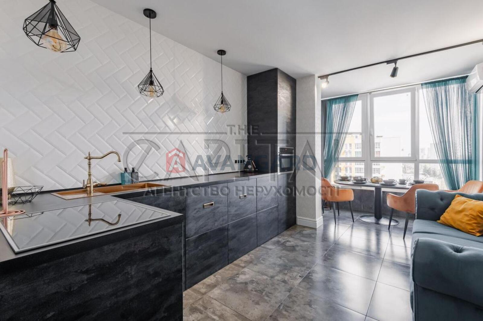 3 ��. ��������, 100/60/20 ��. �., 16/17 ������ ���� 10