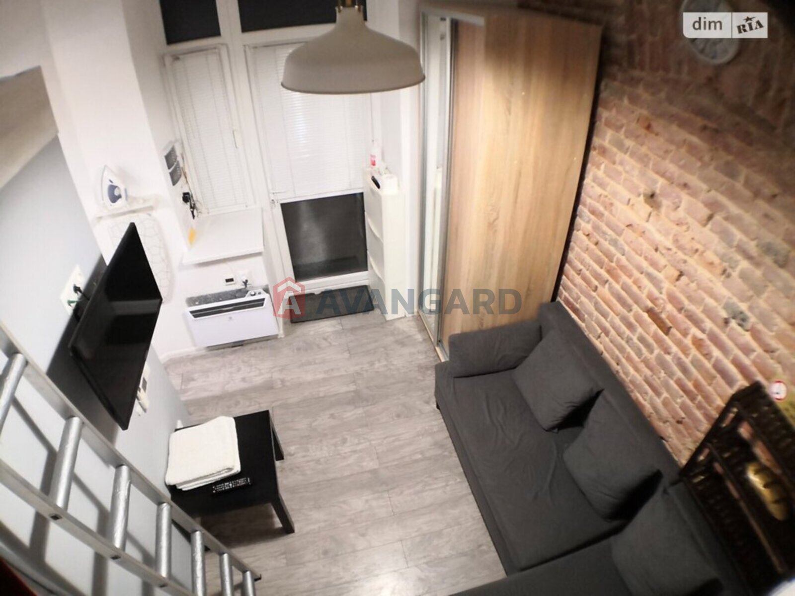 1 . , 12/-/- . ., 1/2   8