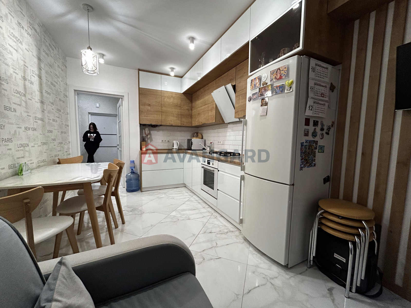 1 ��. ��������, 42/20/12 ��. �., 1/7 ������ ���� 8