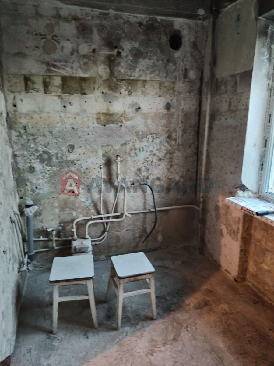 1 ��. ��������, 27/-/7 ��. �., 4/5 ������ ���� 7