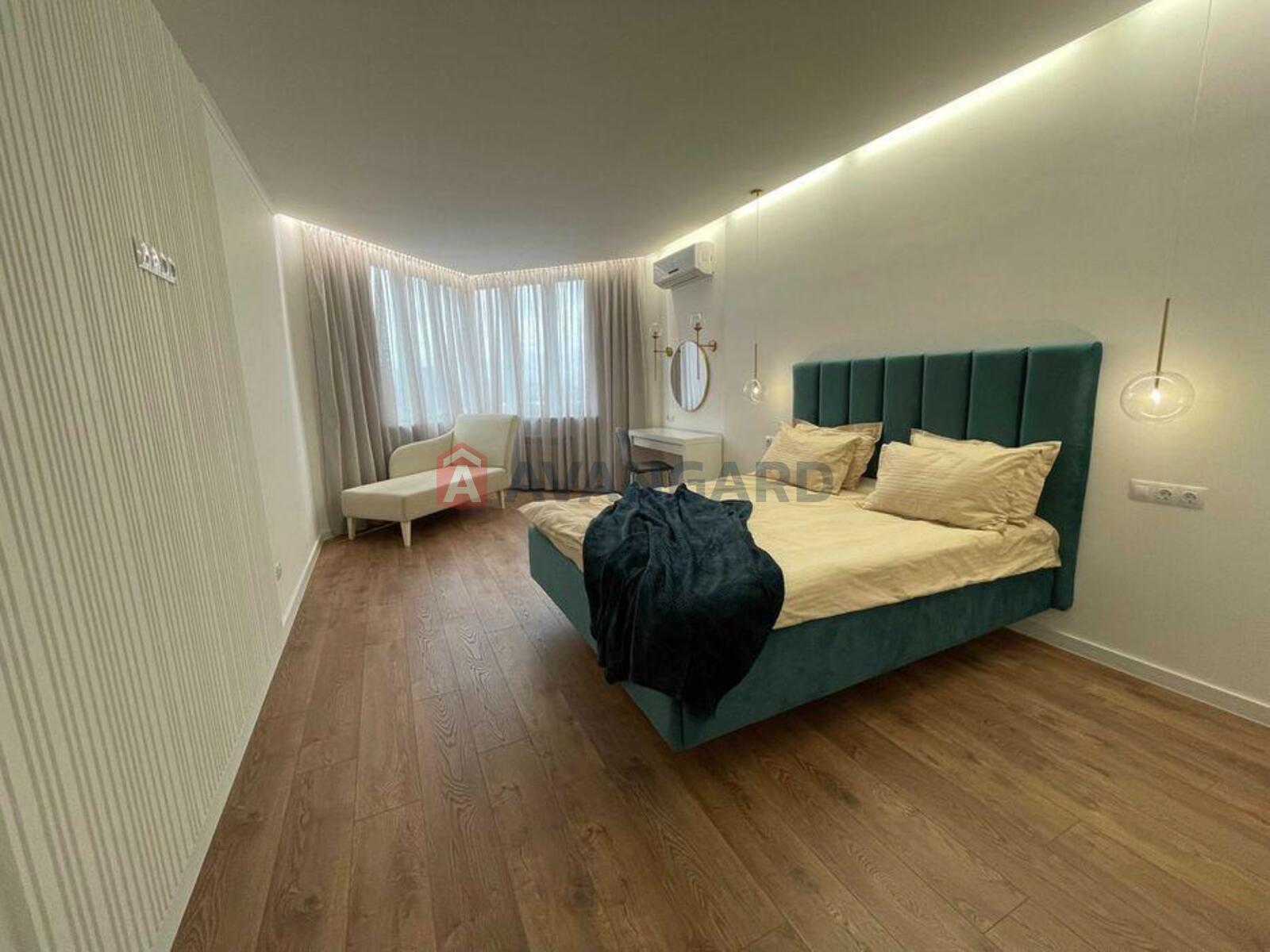 4 ��. ��������, 142/-/20 ��. �., 13/24 ������ ���� 4