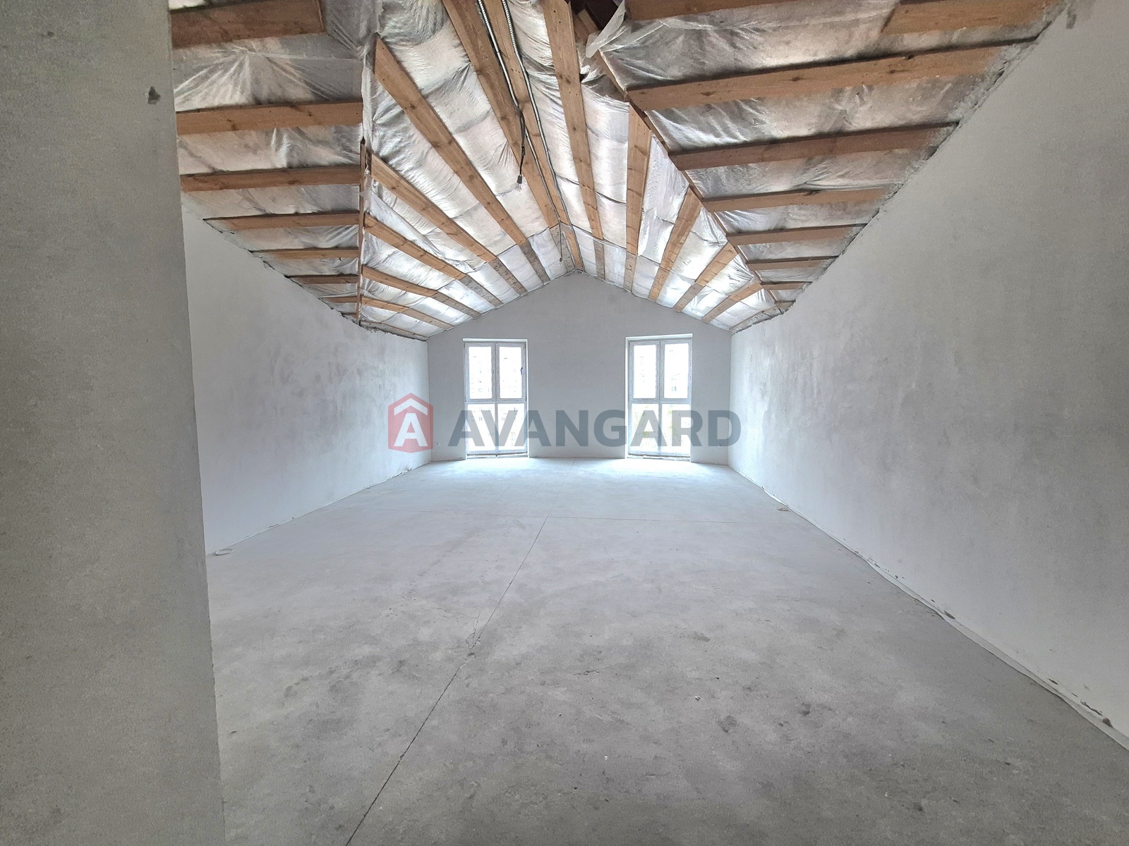 1 ����. ��������, 51.5/29.9/5.1 ��. �., 6/6 ���� ���� 19