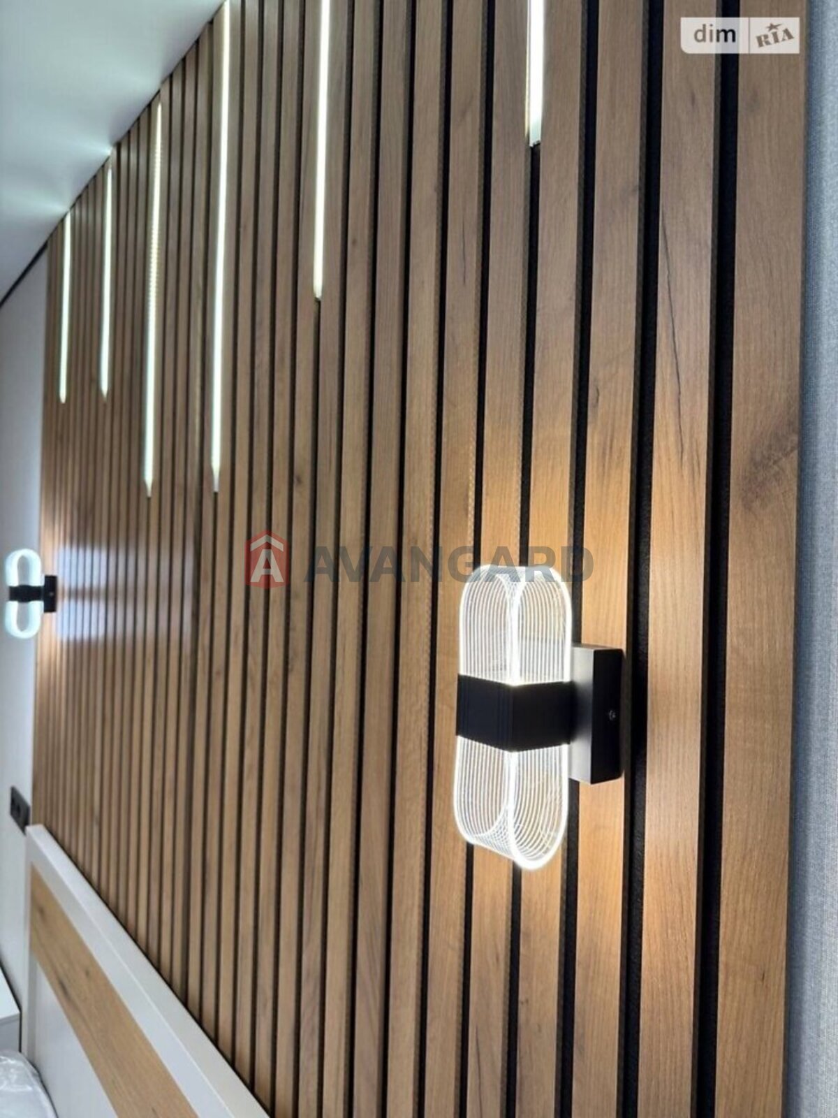 1 ��. ��������, 44/-/- ��. �., 8/9 ������ ���� 19