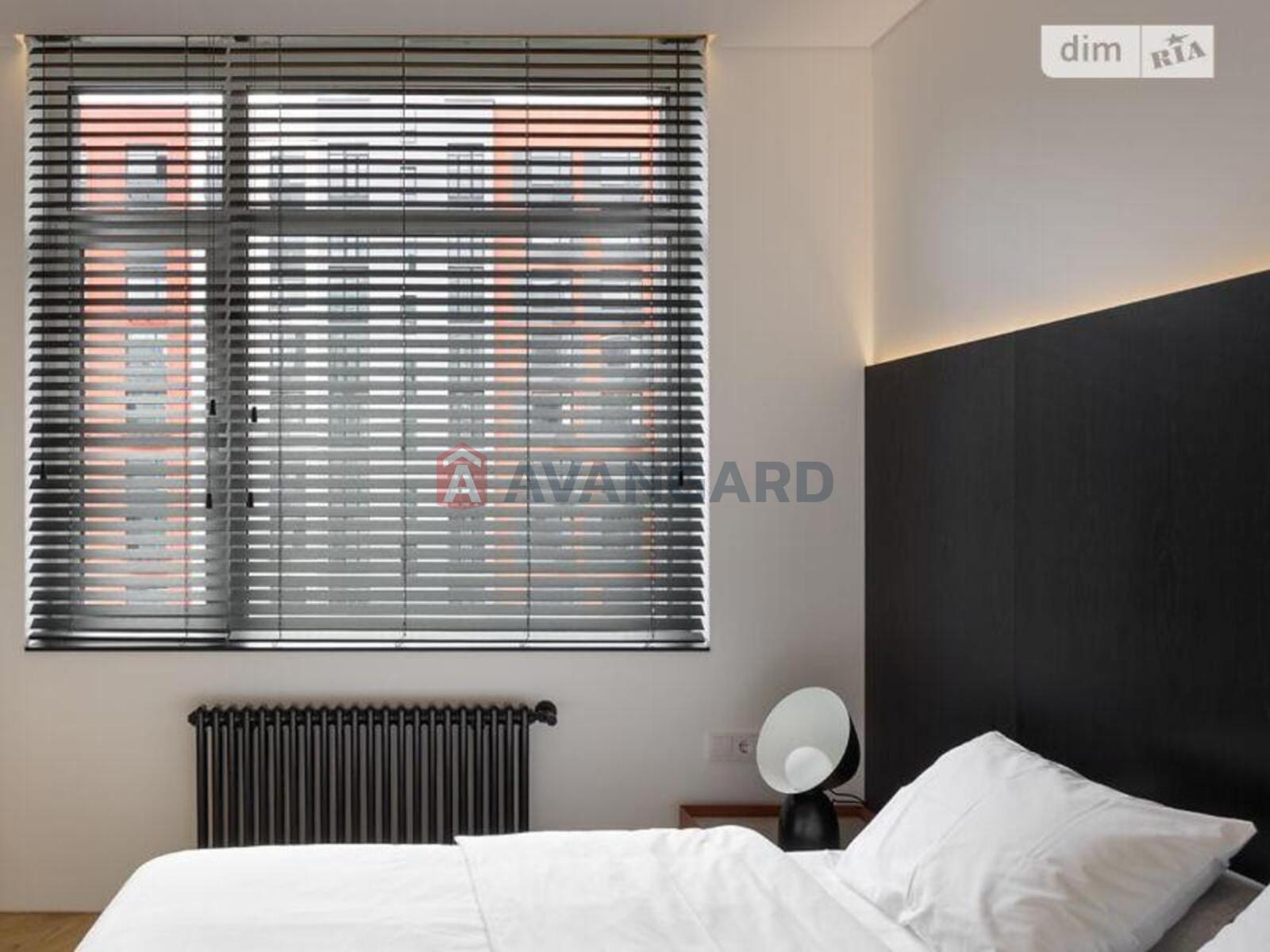 1 ��. ��������, 43/14/17 ��. �., 5/10 ������ ���� 9