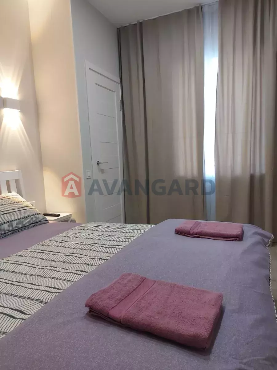 1 ��. ��������, 29/-/9 ��. �., 1/2 ������ ���� 2