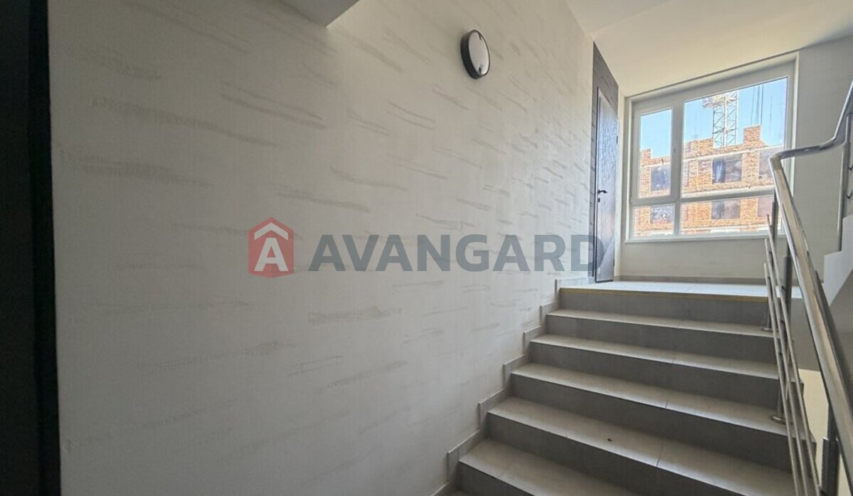 1 ��. ��������, 46/-/20 ��. �., 5/10 ������ ���� 9