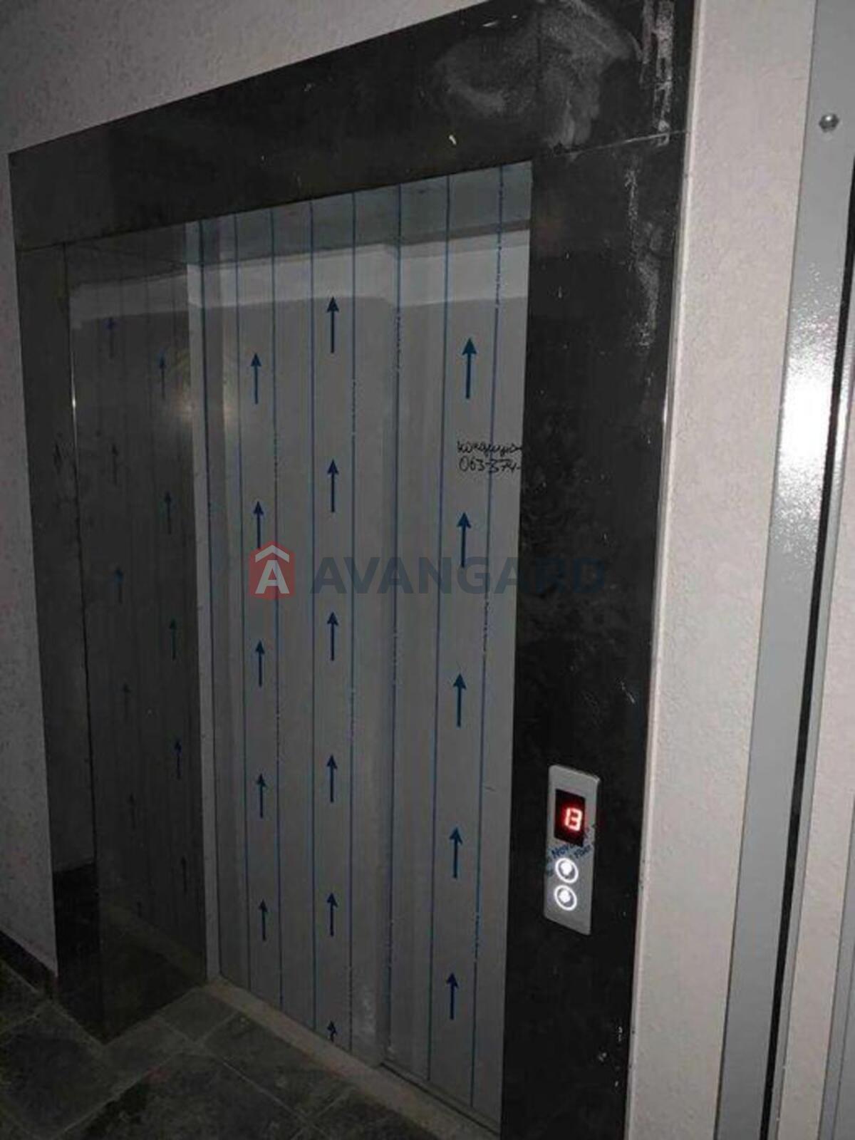 2 ����. ��������, 68/-/12 ��. �., 13/17 ���� ���� 24