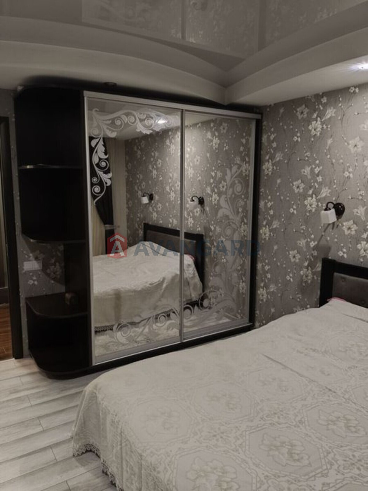 3 ����. ��������, 66/-/9 ��. �., 8/9 ���� ���� 7