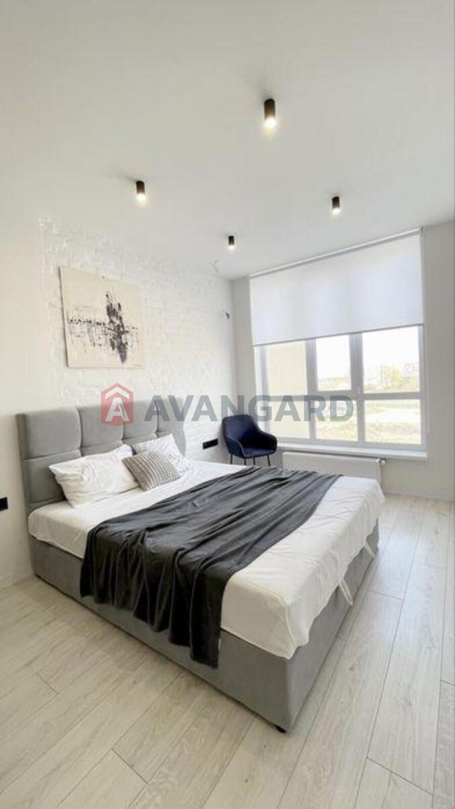 2 ����. ��������, 32/-/10 ��. �., 5/10 ���� ���� 9